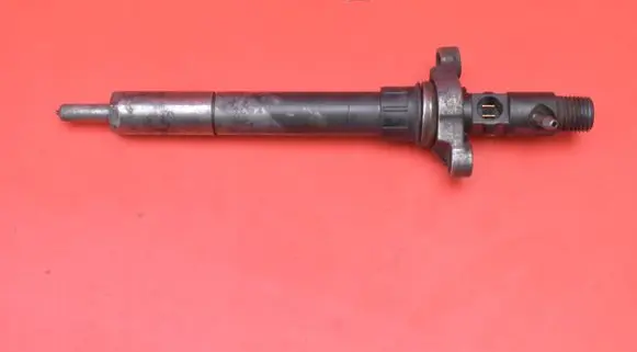 Peugeot 508 RXH Fuel injector 9688438580