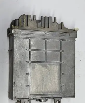 Volvo S40, V40 Engine control unit/module 0281001906