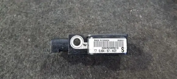 Mazda 6 Airbag deployment crash/impact sensor gj6a57kco 052804