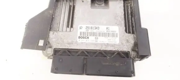 Chevrolet Captiva Engine control unit/module 25181343 0281016588