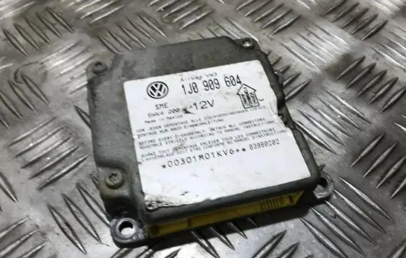 Volkswagen PASSAT B5 Airbag control unit/module 1j0909604 5wk4200