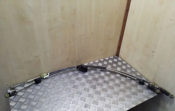 Mazda 3 I Gear shift cable linkage