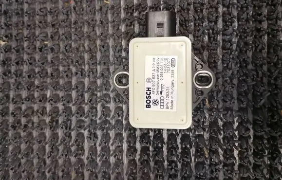 Audi A6 S6 C6 4F ESP acceleration yaw rate sensor 4F0907637A