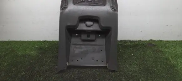 Chevrolet Avalanche Armrest 15070488 15188699