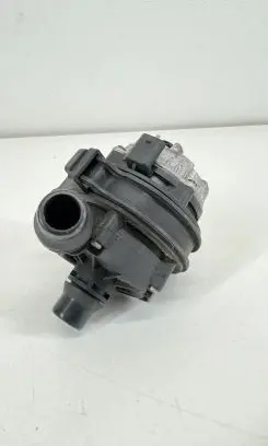 BMW M4 F82 F83 Electric auxiliary coolant/water pump 8637953