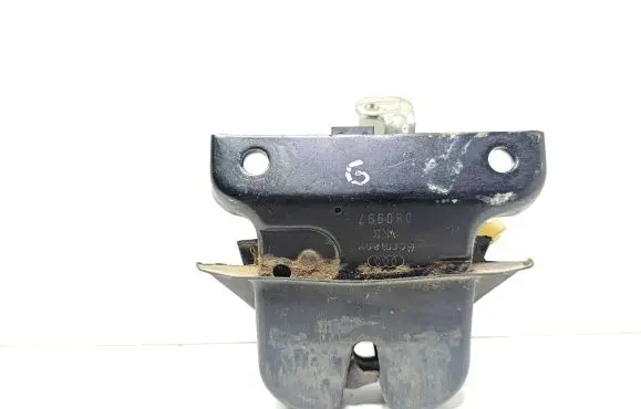 Audi A4 S4 B5 8D Tailgate/trunk/boot lock/catch/latch 809827505A