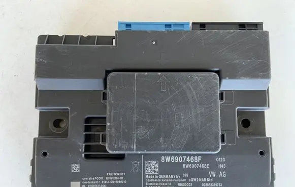 Audi Q5 SQ5 Gateway control module 8W6907468F 8W6907468E