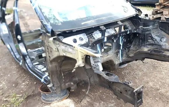 Front quarter panel