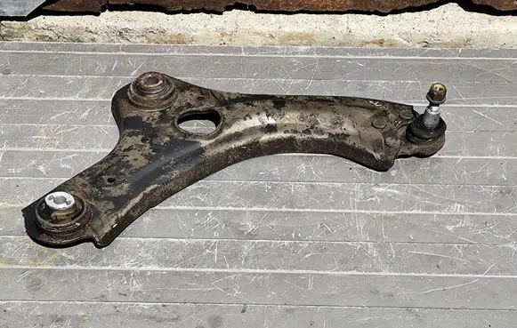 Renault Clio V Front control arm CLIOVWAHACZ