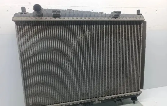 Ford Fiesta Coolant radiator 8V518005BE 2F0M0C0