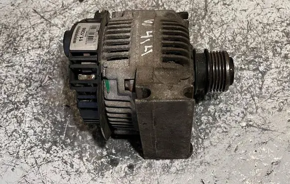 Mercedes-Benz Vaneo W414 Generator/alternator 111390 885745
