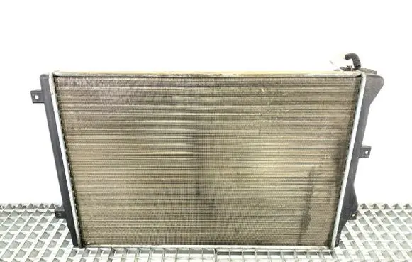 Coolant radiator
