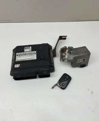 Lexus IS 220D-250-350 Engine control unit/module 8966153700 1758007704 899985201
