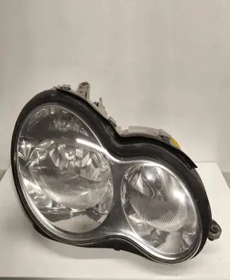 Mercedes-Benz C W203 Headlight/headlamp A2038203261 0301166206