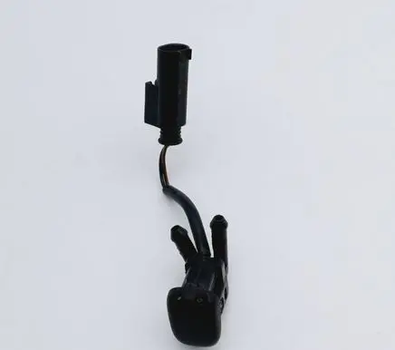 BMW 5 E39 Windshield washer spray nozzle 8361042 61668361042