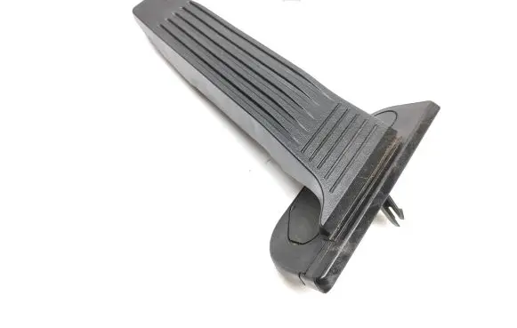 Toyota RAV 4 (XA50) Accelerator throttle pedal