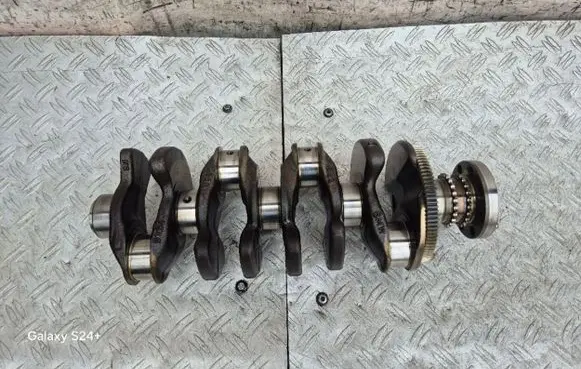 BMW 3 F30 F35 F31 Crankshaft 7646736 7367646