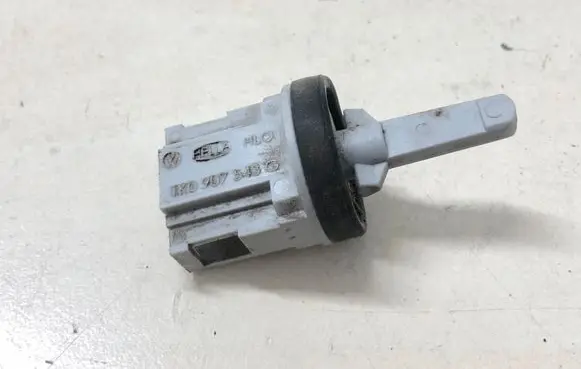 Volkswagen PASSAT B6 Interior temperature sensor 1K0907543G