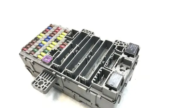 Honda Civic Fuse module SMGE330 K2428