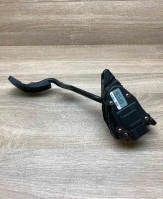 Audi A6 S6 C5 4B Accelerator throttle pedal 8D2721523E 6PV007770