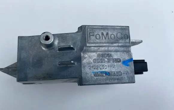 Ford Kuga II Steering wheel lock 3F880