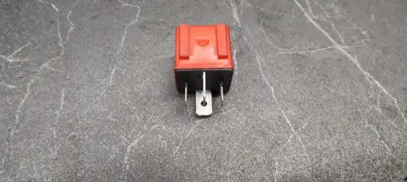 Renault Scenic II - Grand scenic II Fuel pump relay 8200253922