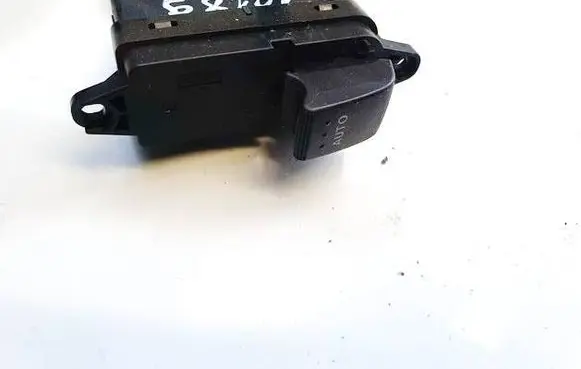 Mazda CX-7 Electric window control switch eg2366370b 7358t3