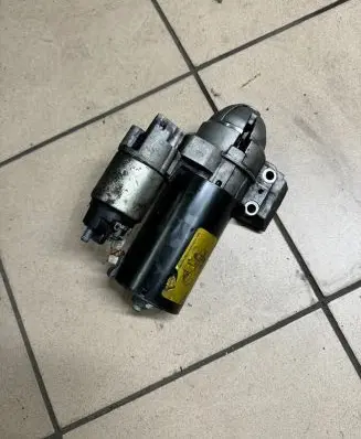 BMW 5 F10 F11 Starter motor 7801203