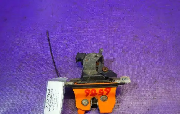 Skoda Fabia Mk1 (6Y) Tailgate/trunk/boot lock/catch/latch