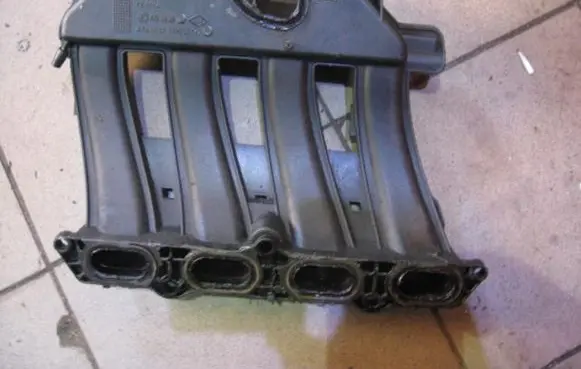 Renault Scenic I Intake manifold 8200020647