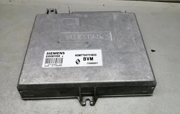 Renault 19 Engine control unit/module 7700731802 7700589511 S100811102E