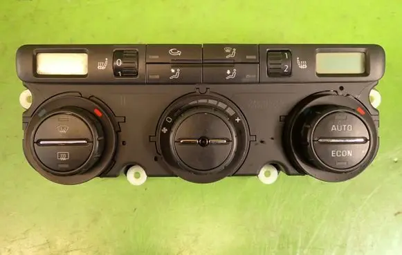 Skoda Octavia Mk2 (1Z) Climate control unit 742410-60