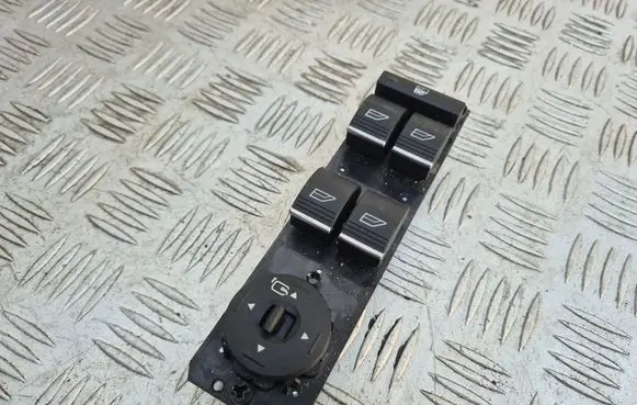 Electric window control switch