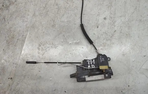 Opel Signum Front door lock 24447341