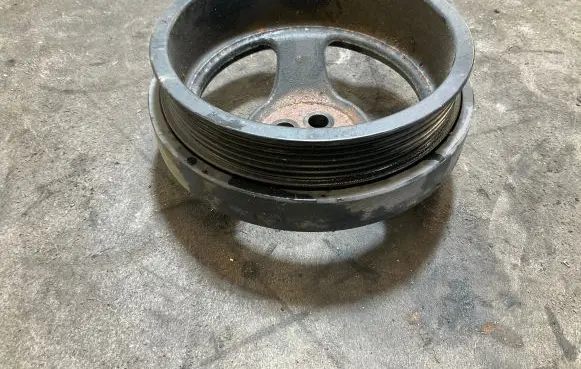 Mercedes-Benz Sprinter W906 Crankshaft pulley