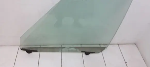 Citroen C4 Grand Picasso Front door window glass four-door