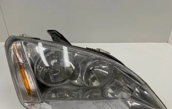 Ford C-MAX I Headlight/headlamp 4311158R