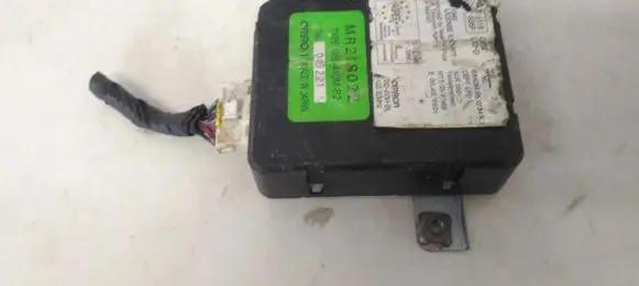 Mitsubishi Galant Other control units/modules mr238022 g8d-410m-b2