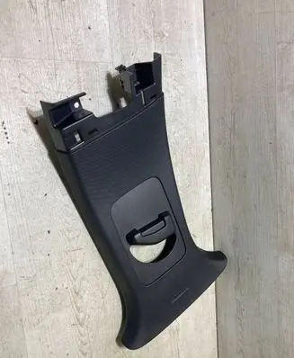 Ford Focus (B) pillar trim (top) JX7Ba24582agw