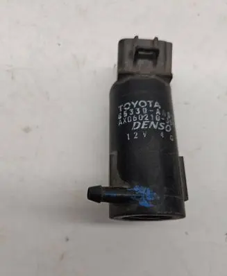 Toyota Highlander XU70 Windscreen/windshield washer pump 85330-AA010