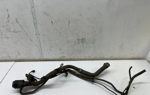 Fuel tank filler neck pipe