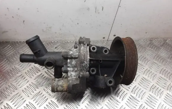 Ford Mondeo Mk III Water pump 273214000 273197000 U1Q8A558B7