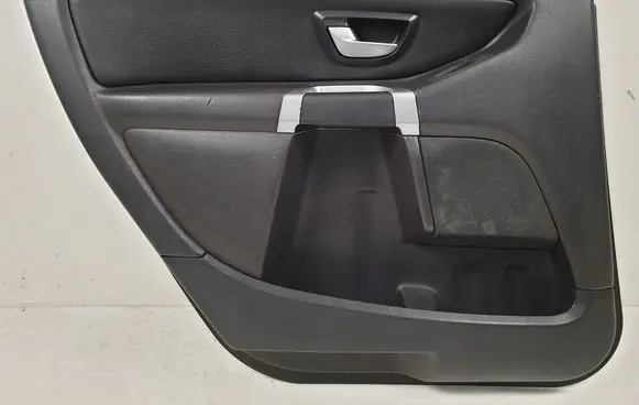 Volvo XC90 Rear door card panel trim