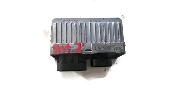 Opel Astra J Glow plug pre-heat relay 55574293 0522122601 065618