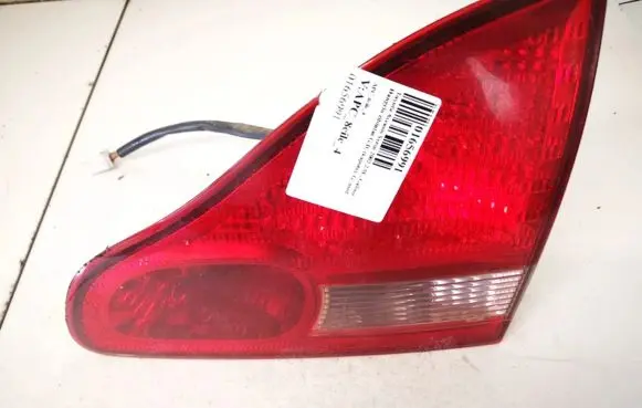 Toyota Avensis Verso Tailgate rear/tail lights