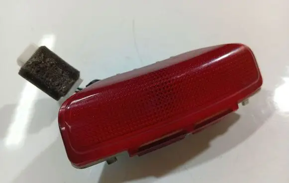 Hyundai Santa Fe Front door card panel trim A10701A