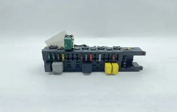 Mercedes-Benz CLK A209 C209 Fuse module 2095450101