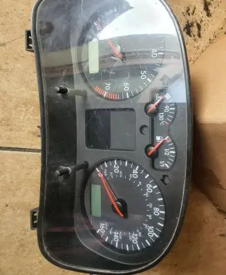 Volkswagen Golf IV Speedometer (instrument cluster) 1J0920921A 1008958016