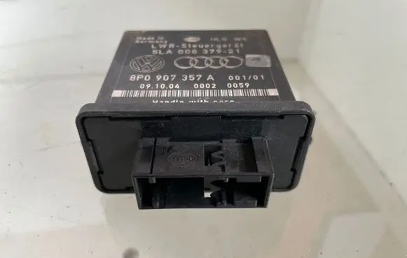 Audi A6 S6 C6 4F Light module LCM 5LA00837921 8P0907357A