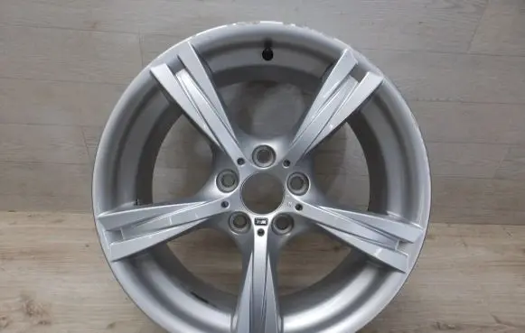 R18 alloy rim